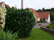 Blick entlang der Dorfstraße